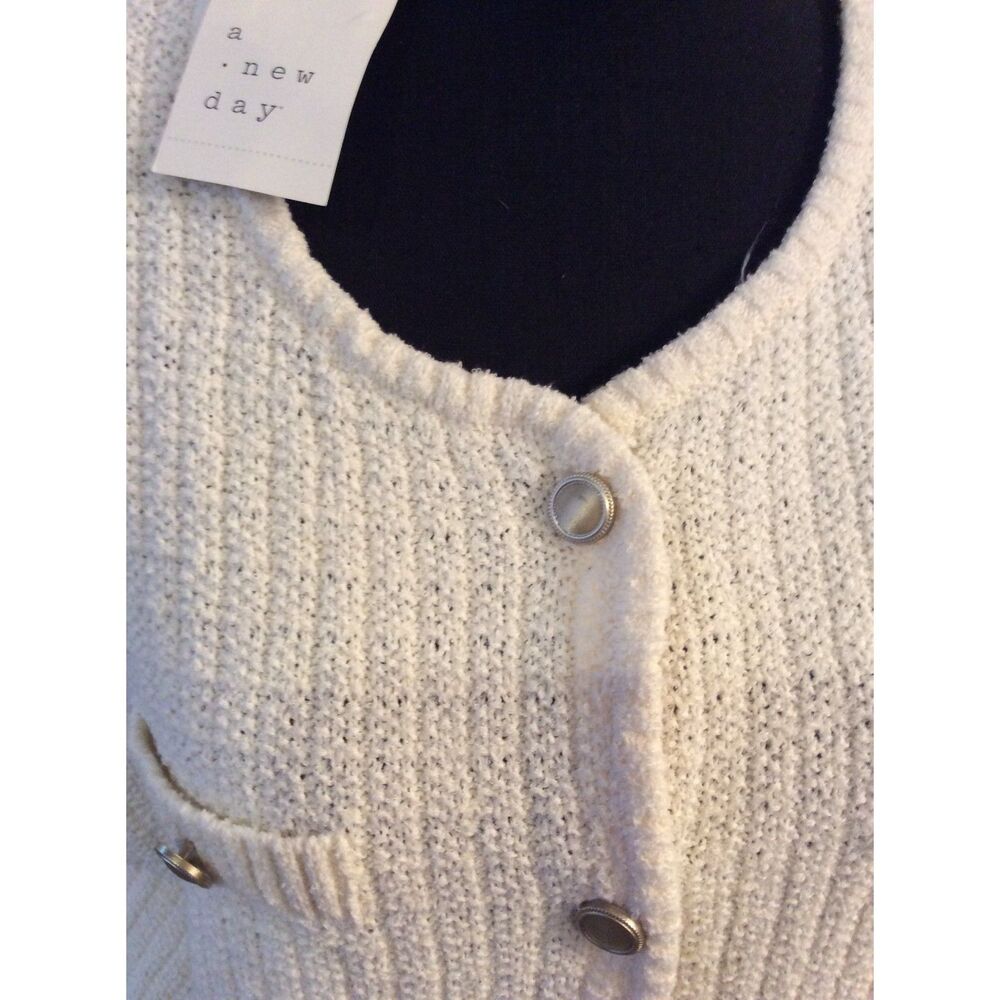 New NWT Short Sleeve Cream Gold Button Front Cardigan XL Career - Picture 2 of 6